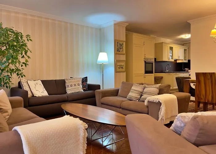 The Amber - * סראייבו